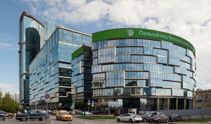 Архитектурно-художественная подсветка административно-офисного комплекса на улице Кульнева