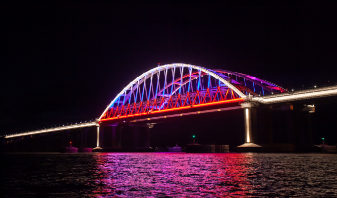 Крымский мост железнодорожный новая подсветка